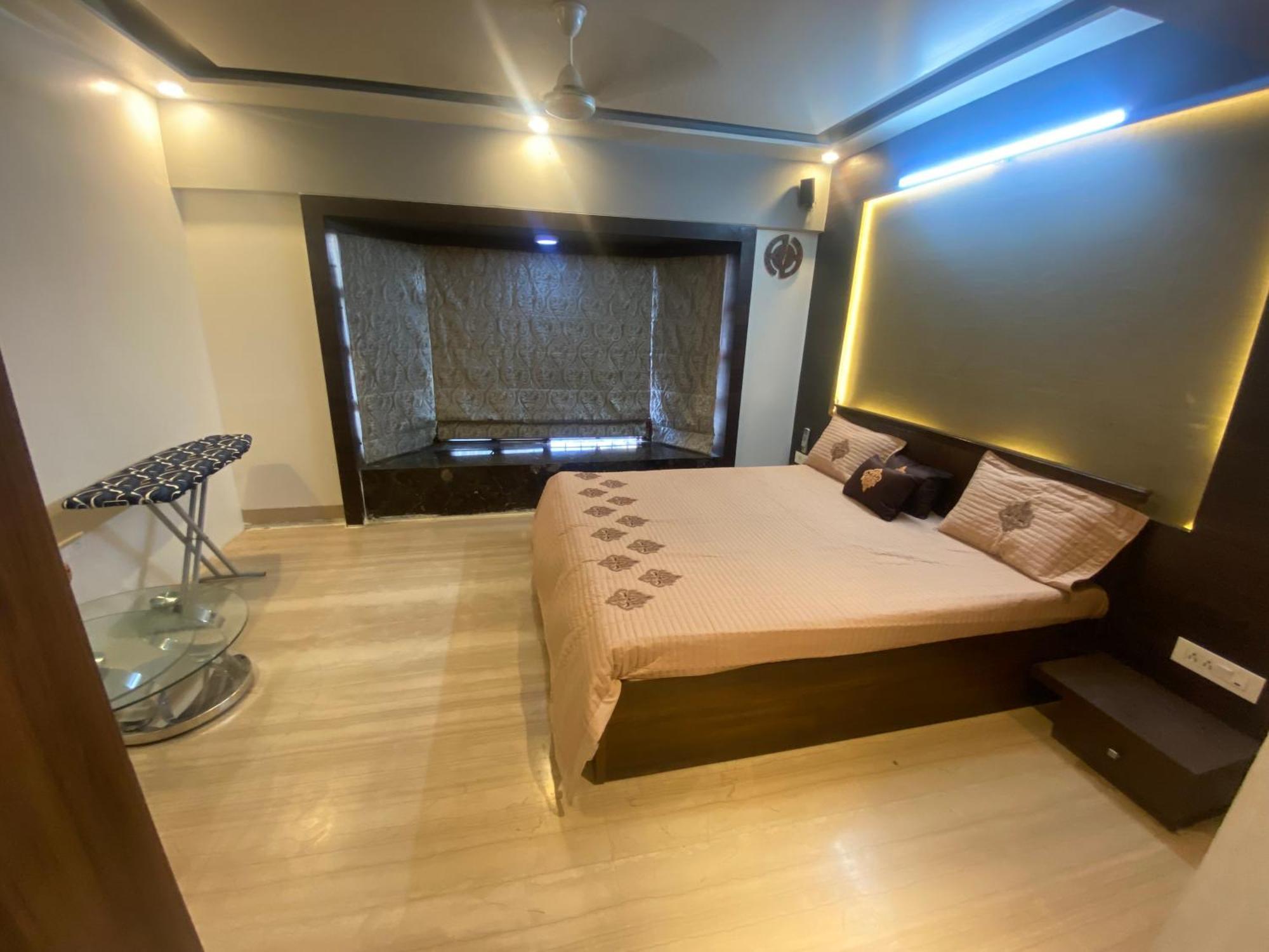 Bandra'S Prime Luxurious 2 Bhk Apartamento Bombaim Exterior foto